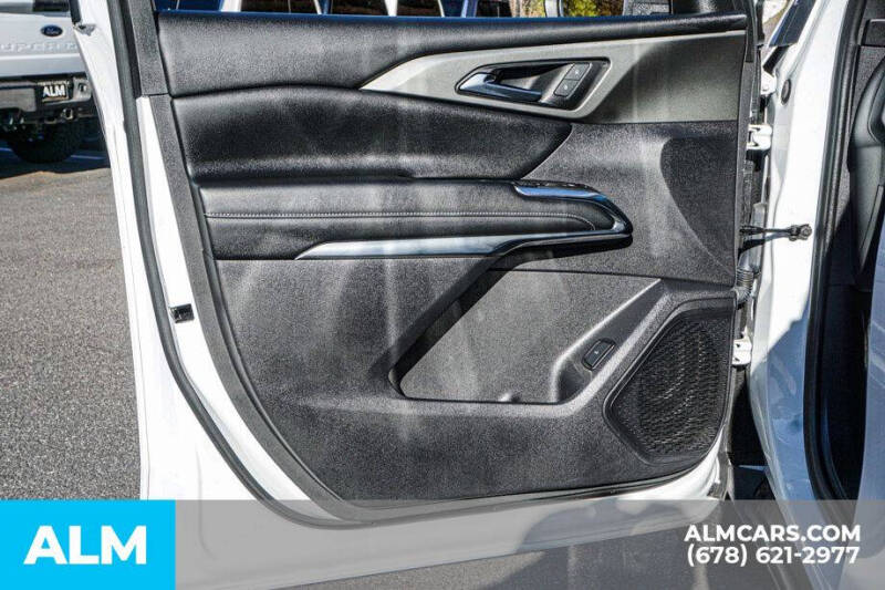 2024 Chevrolet Traverse LT