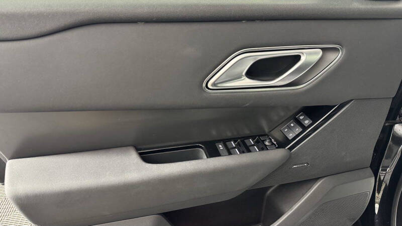 2025 Land Rover Range Rover Velar P250 Dynamic SE