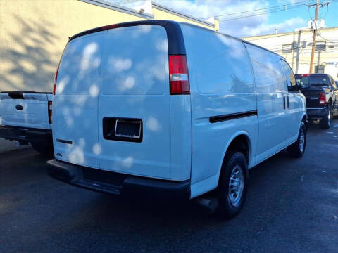 2020 Chevrolet Express 2500