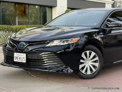 2019 Toyota Camry Hybrid LE