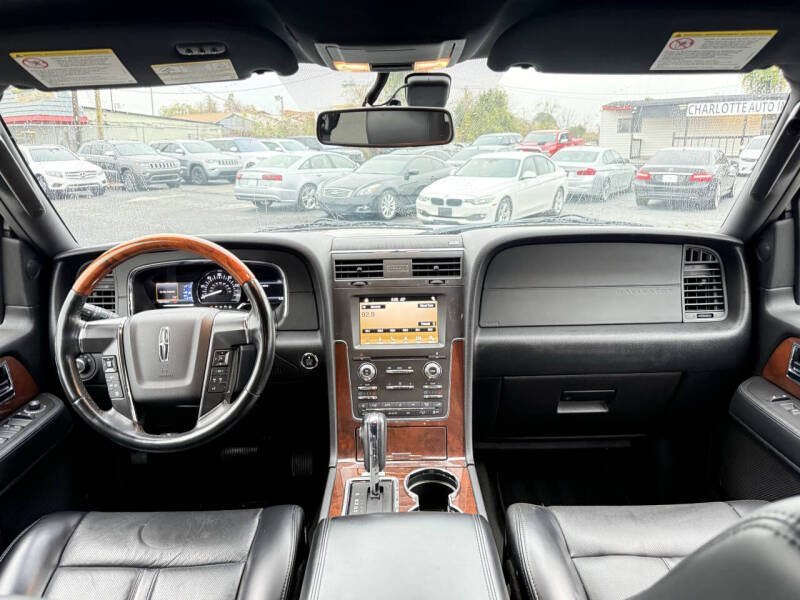 2017 Lincoln Navigator L Select