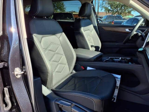 2025 Volkswagen Atlas SE