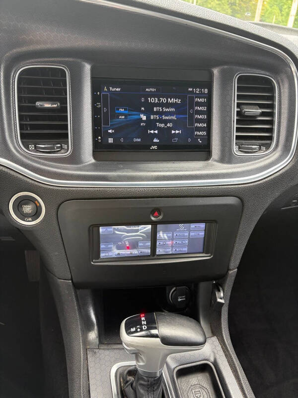 2017 Dodge Charger SXT