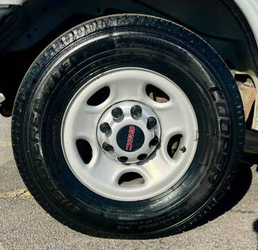 2017 GMC Savana 2500