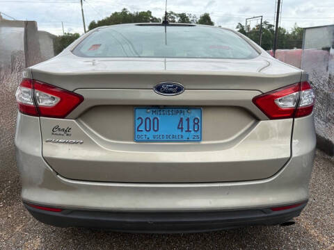 2015 Ford Fusion S
