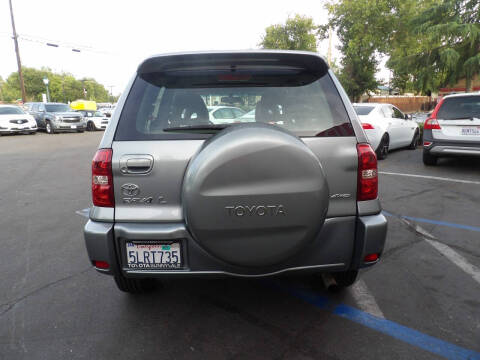 2005 Toyota RAV4