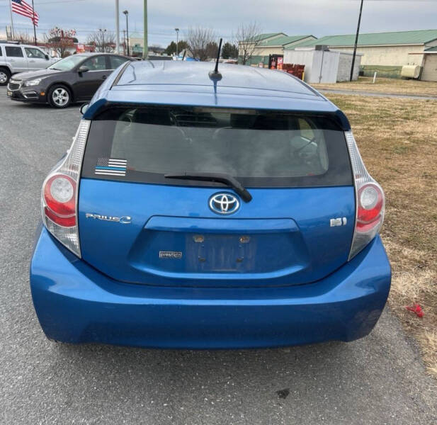 2014 Toyota Prius c Four