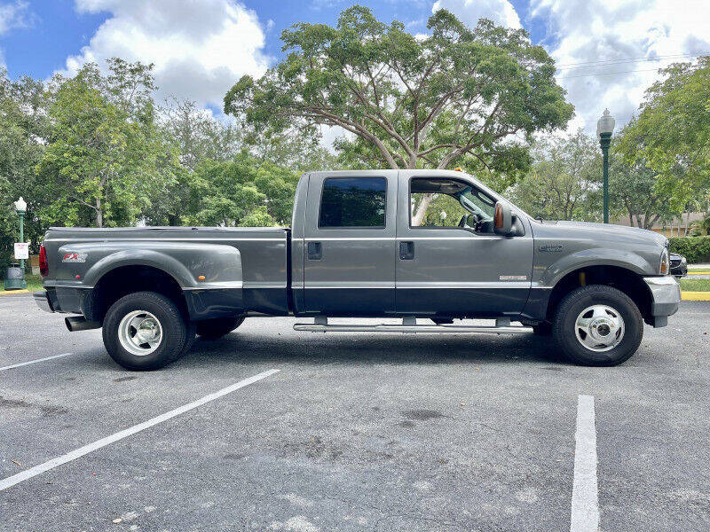 2003 FORD F-350 Pickup - $15,995