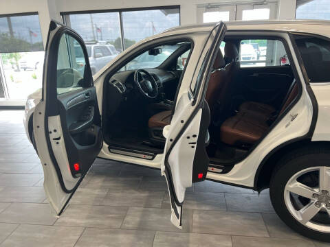 2011 Audi Q5 3.2 quattro Premium Plus