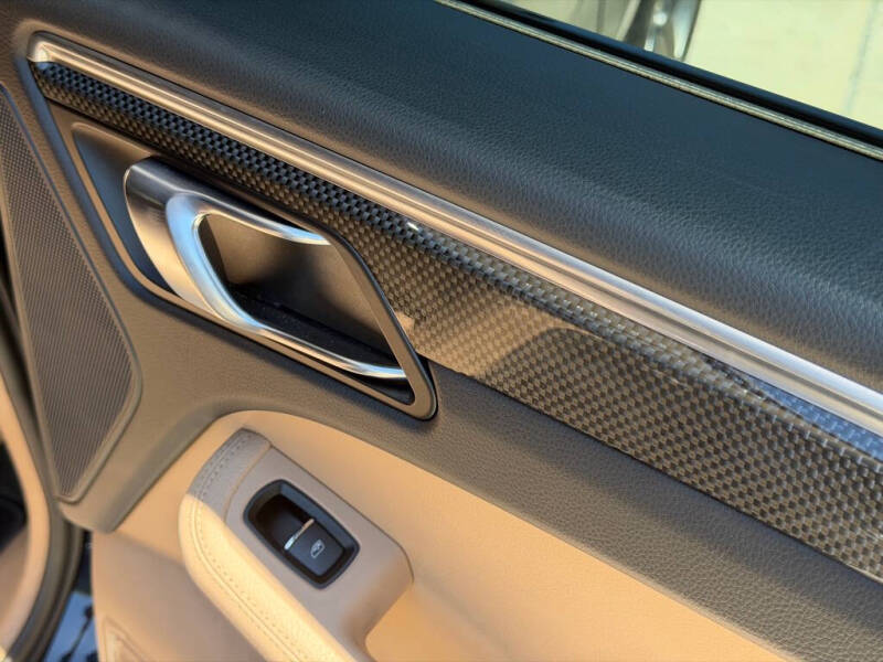 2021 Porsche Macan S
