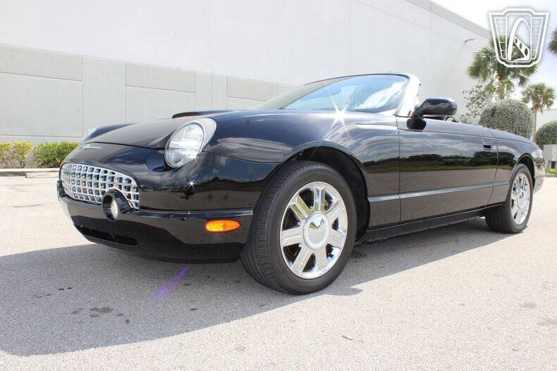 2005 Ford Thunderbird Deluxe
