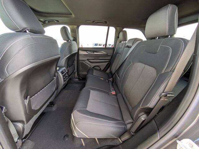 2025 Jeep Grand Cherokee Laredo X