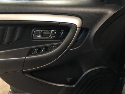 2015 Ford Taurus SEL