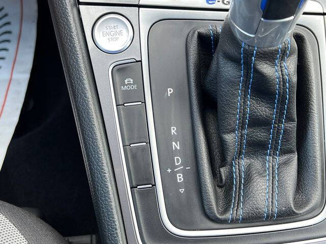 2016 Volkswagen e-Golf SE