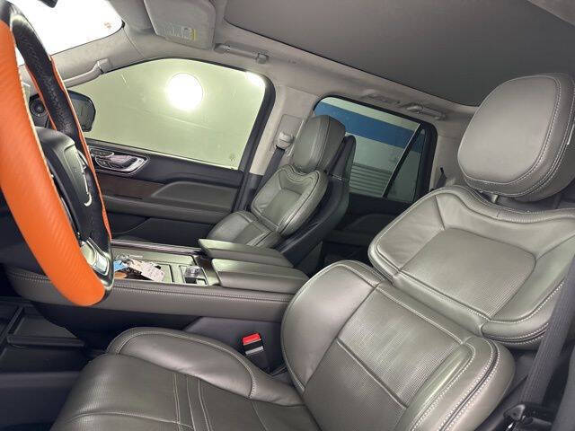 2024 Lincoln Navigator L Black Label
