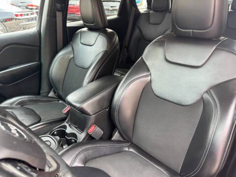 2019 Jeep Cherokee Latitude Plus