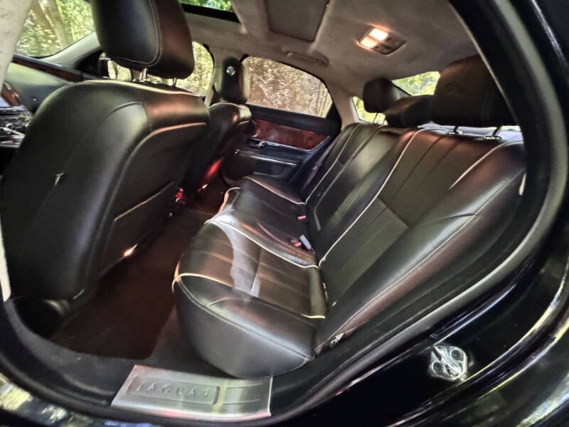 2011 Jaguar XJ