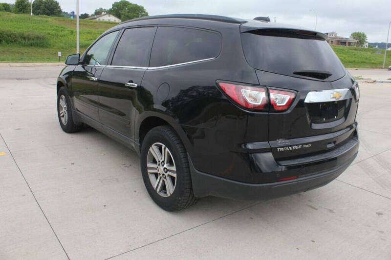2017 Chevrolet Traverse LT