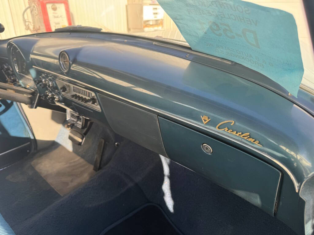 1952 Ford Crestline 56