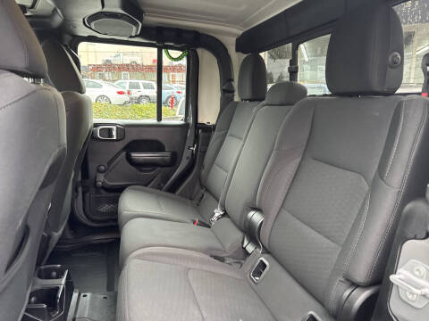 2020 Jeep Gladiator Sport