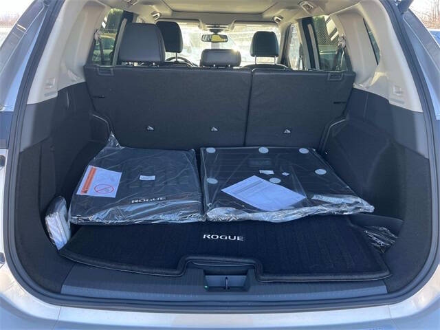 2025 Nissan Rogue SL