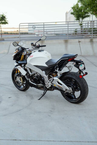 2015 Aprilia Tuono V4