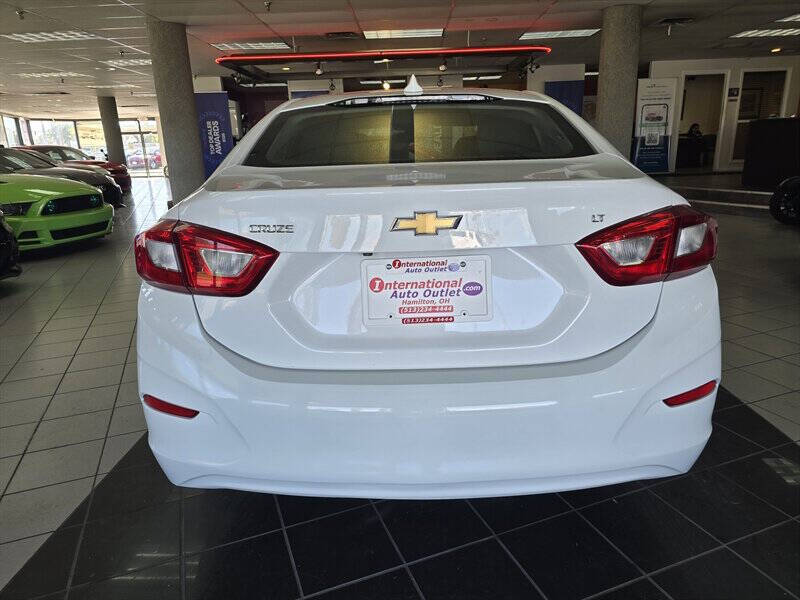 2018 Chevrolet Cruze LT Auto