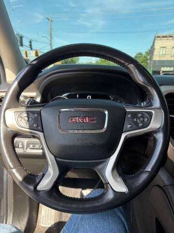 2020 GMC Acadia Denali