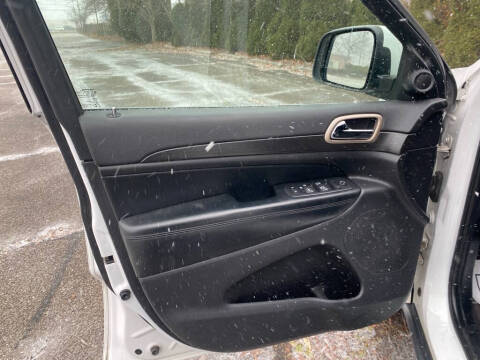 2017 Jeep Grand Cherokee Laredo