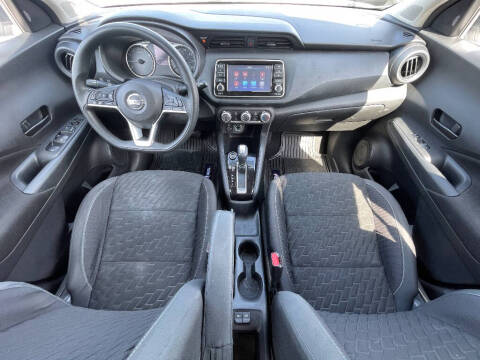 2021 Nissan Kicks S