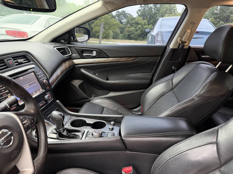 2017 Nissan Maxima Platinum