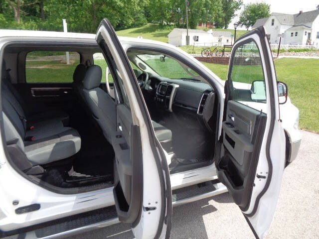 2019 RAM 1500 Classic SLT