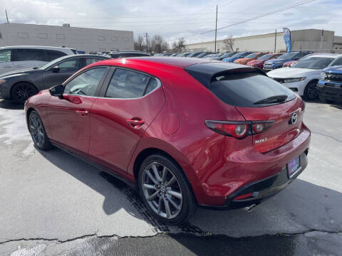 2022 Mazda Mazda3 Hatchback Select
