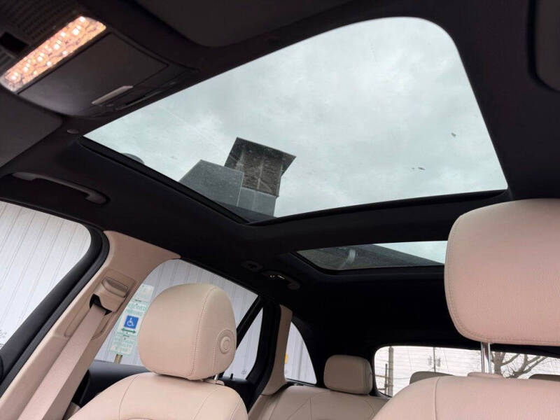 2021 Mercedes-Benz GLC GLC 300 4MATIC