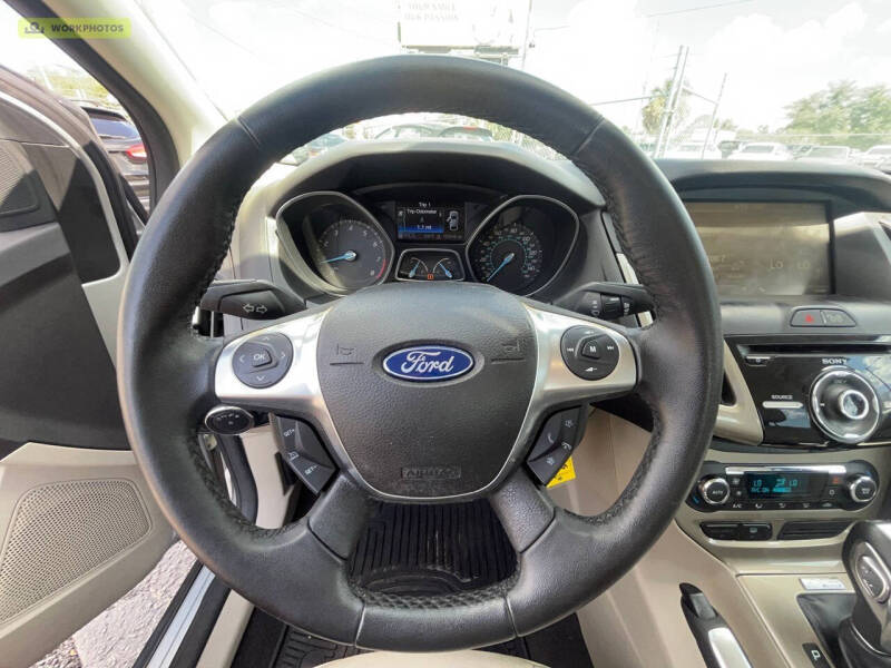 2012 Ford Focus SEL