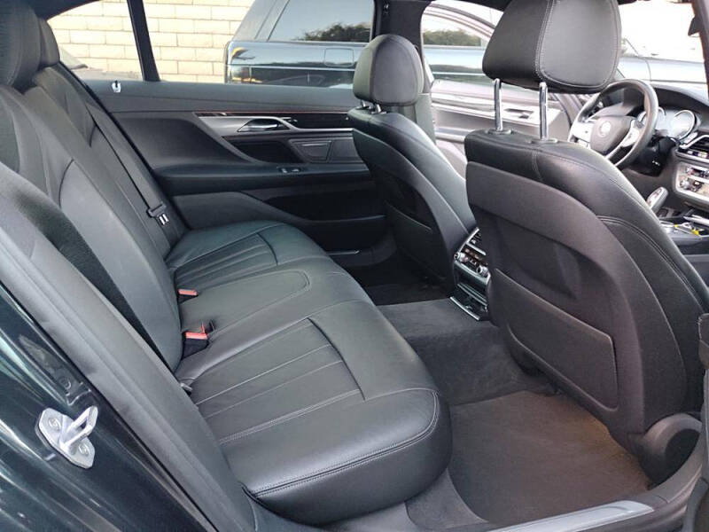 2018 BMW 7 Series 740i