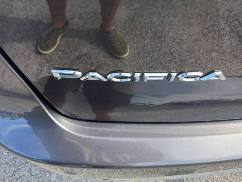 2020 Chrysler Pacifica Touring