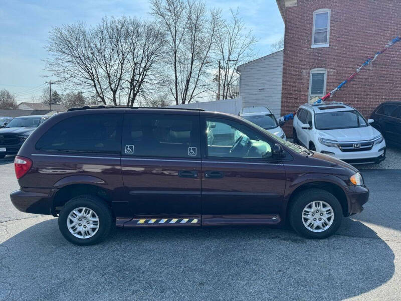 2004 Dodge Grand Caravan SE