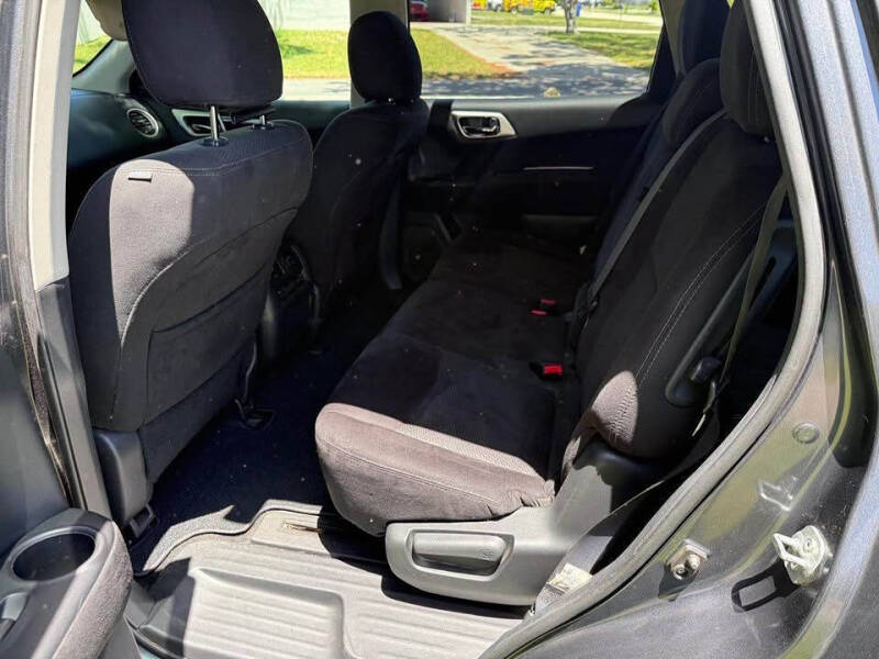 2014 Nissan Pathfinder SV