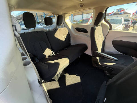 2017 Chrysler Pacifica Touring