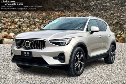 2023 Volvo XC40 B5 Plus Bright Theme
