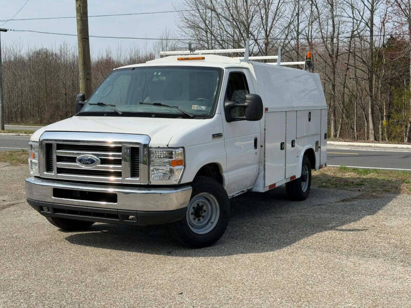 2015 Ford E-Series E-350 SD