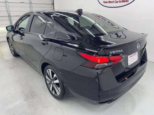 2020 Nissan Versa SR