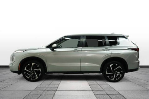 2022 Mitsubishi Outlander SE