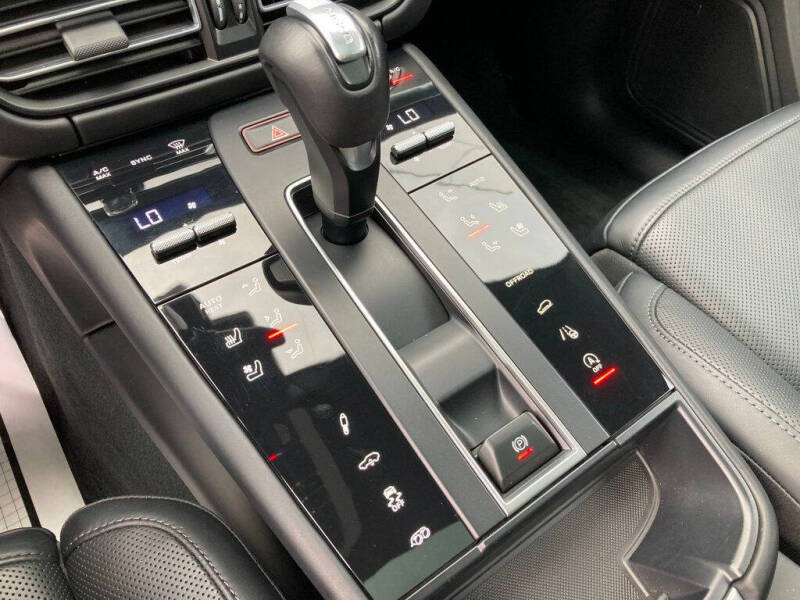 2024 Porsche Macan GTS