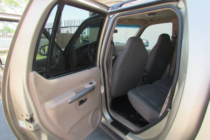 2001 Ford Explorer Sport Trac