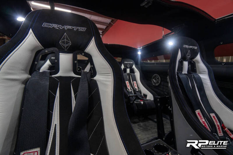 2019 Outerlimits SV43