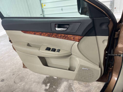 2011 Subaru Outback 2.5i Limited