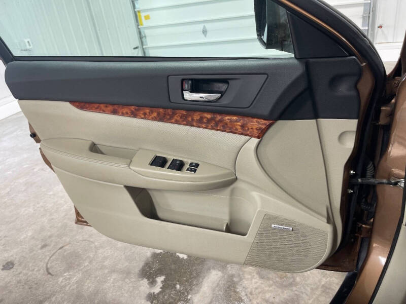 2011 Subaru Outback 2.5i Limited