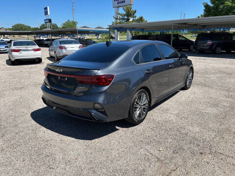 2022 Kia Forte GT Line